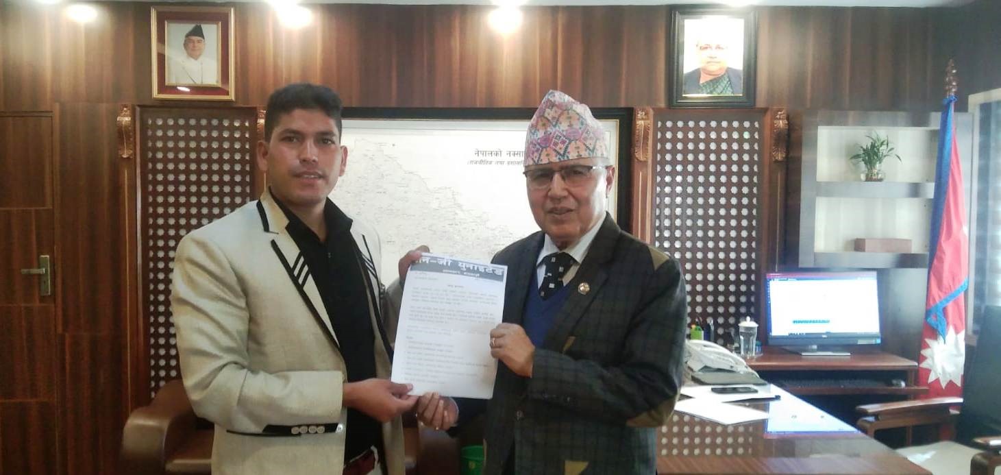 गभर्नरलाई बर्खास्तीको माग गर्दै जेन–जी युनाइटेडले अर्थमन्त्रीलाई बुझायो ज्ञापनपत्र, यस्ता छन् ७ कारण